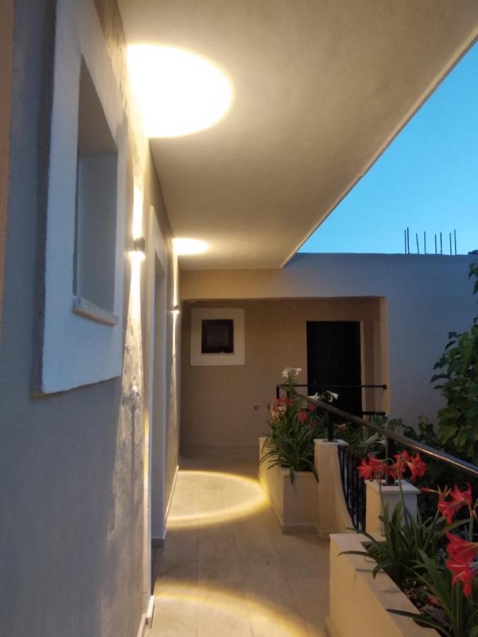 Libera Private Rooms Parga Exterior photo